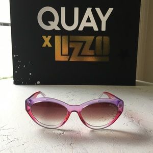 BRAND NEW Quay x LIZZO “Totally Buggin” Sunglasses